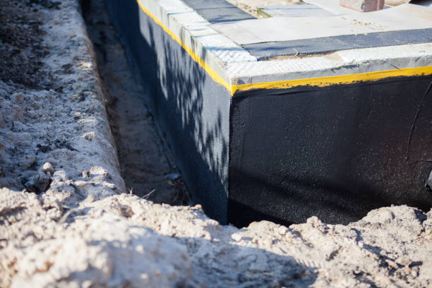 Professional Vapor Barrier Installation technician working in New Castle, IN